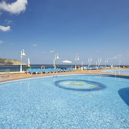 Invisa Club Cala Hotel 4*