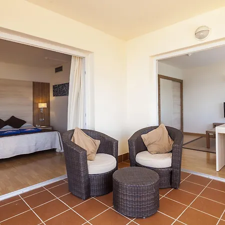 Hotel Invisa Club Cala 4*