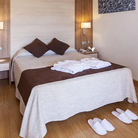 Invisa Club Cala Hotel 4*