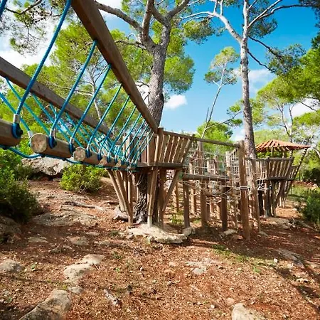 Invisa Club Cala Hotel 4*