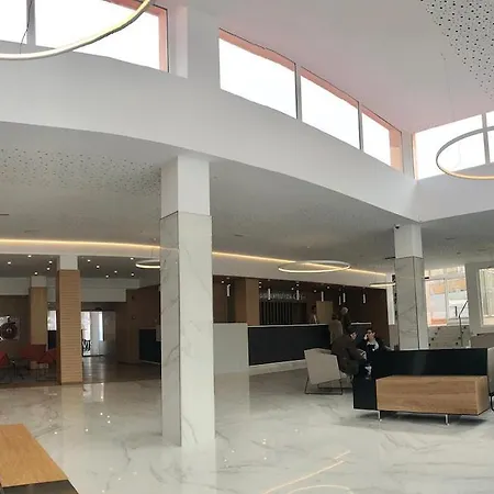 因维萨卡拉维尔德俱乐部酒店 Playa Des Figueral