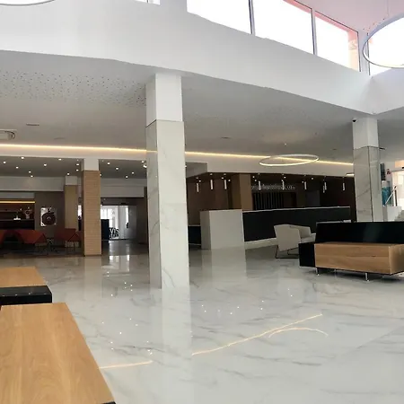 因维萨卡拉维尔德俱乐部酒店 酒店