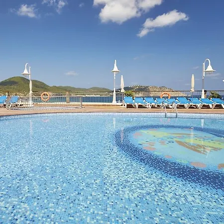 Invisa Club Cala Hotel 4*