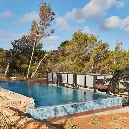Hotel Invisa Club Cala Es Figueral