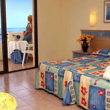 Invisa Club Cala 4* Es Figueral