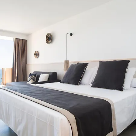 Invisa Club Cala Playa Des Figueral