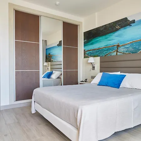 Invisa Club Cala Hotel Playa Des Figueral